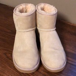 Gently used Ugg mini- sand